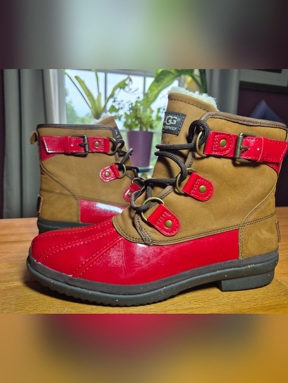 Ugg Australia Womens Cecile Duck Boots‎ - Size 7.5